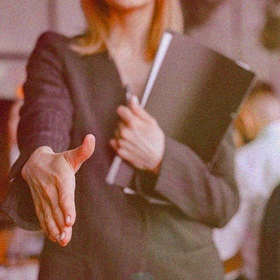 Comment réussir sa transition vers l&rsquo;entrepreneuriat après un emploi salarié ?