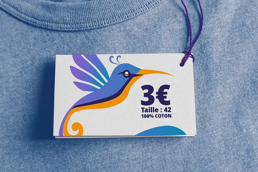 Étiquette de vêtement avec logo UNIK